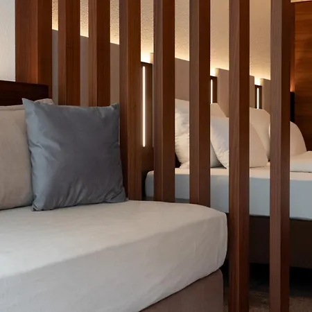 Rundeck Hotell 4*