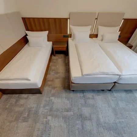 Rundeck Hotel