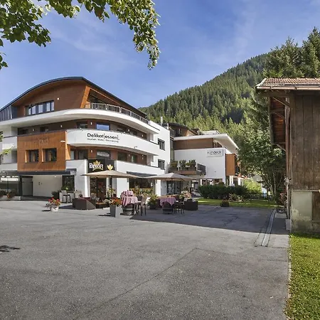 Ξενοδοχείο Rundeck 4*