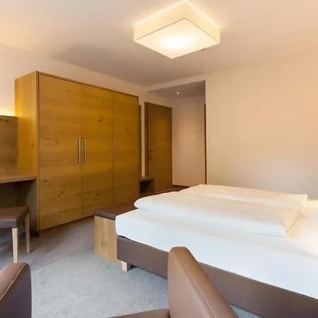 Rundeck Hotel