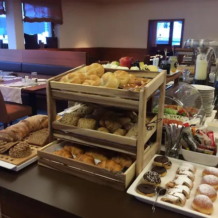 Rundeck Отель Санкт-Антон-ам-Арльберг