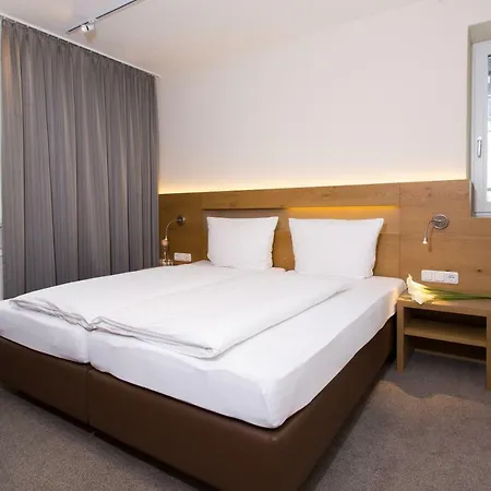 Ξενοδοχείο Rundeck 4*